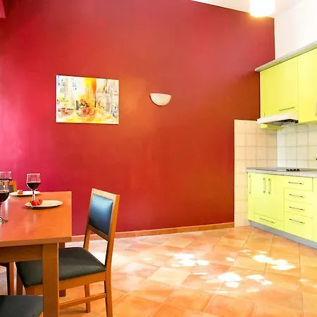 Epicenter Apartment