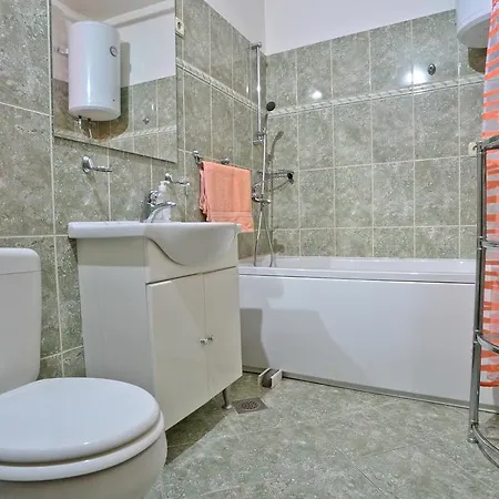 Epicenter アパート