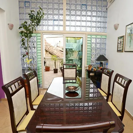 Epicenter アパート